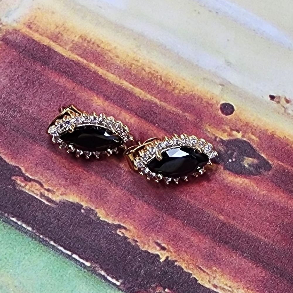 BLACK Cz teardrop earrings - Picture 4 of 4